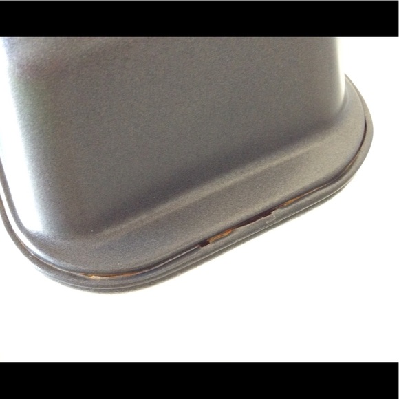 8.5" x 4.5" x 2.5" Loaf Pan (Gift with Purchase) - Picture 8 of 11